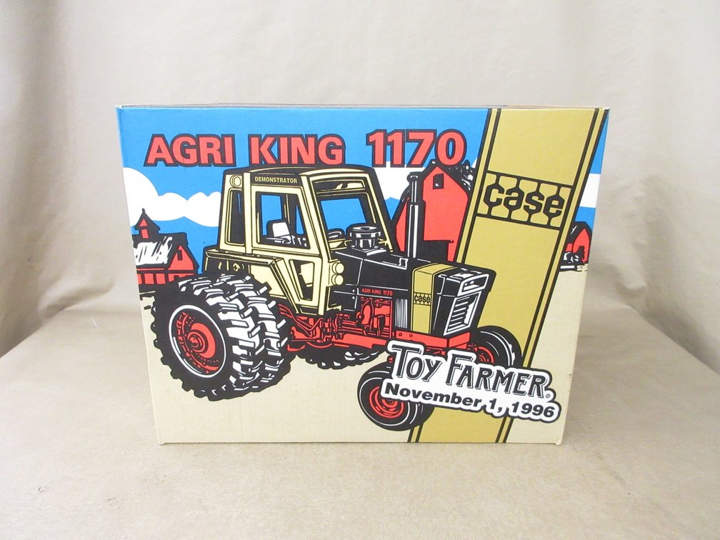 Ertl CASE Agri King 1170 wide front tractor Toy Farmer Nov 1,1996 in box