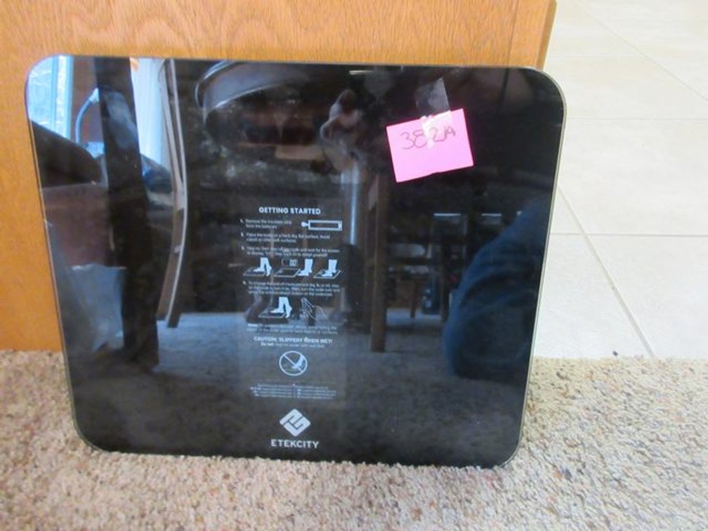 Etekcity electronic bathroom scale