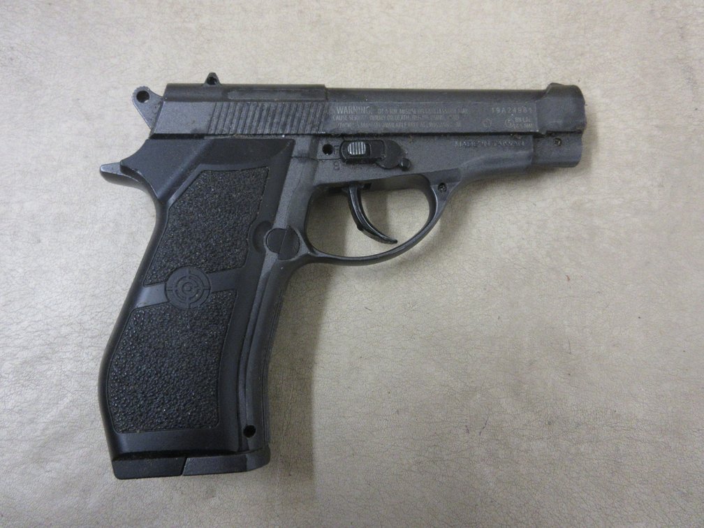 Air pistol