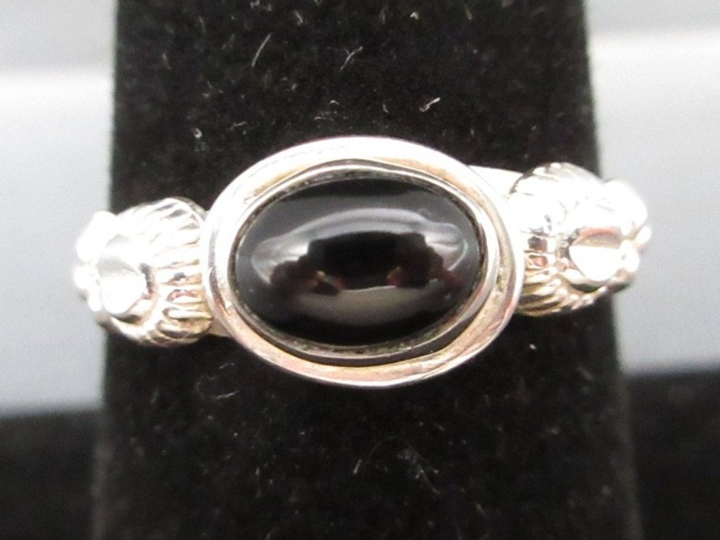 Sterling silver black onyx ring