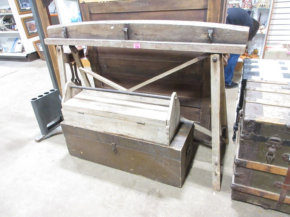Wood tool holder group