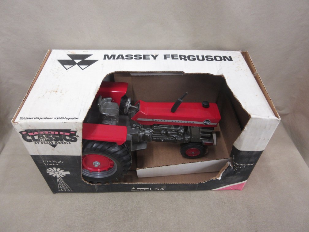 Ertl Massey-Ferguson 1130 narrow front tractor in box