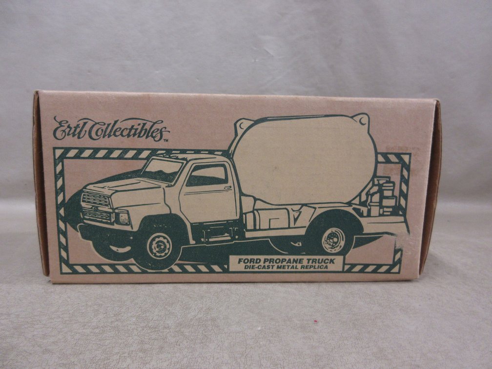 Ertl Ford Propane Truck in box