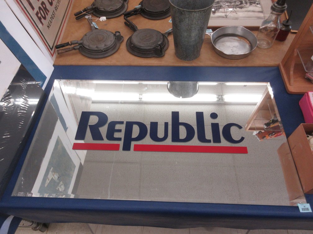 Republic wall mirror