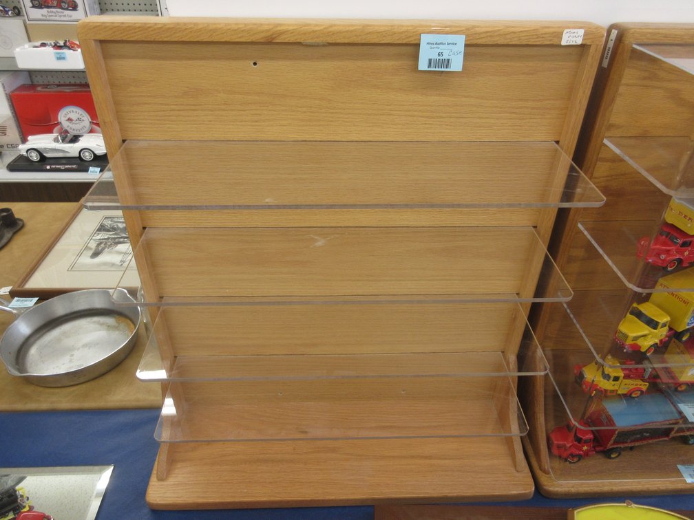 Oak display case with (4) plastic shelves, missing plastic case front