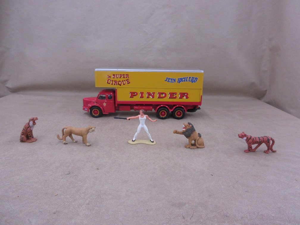 Toy group