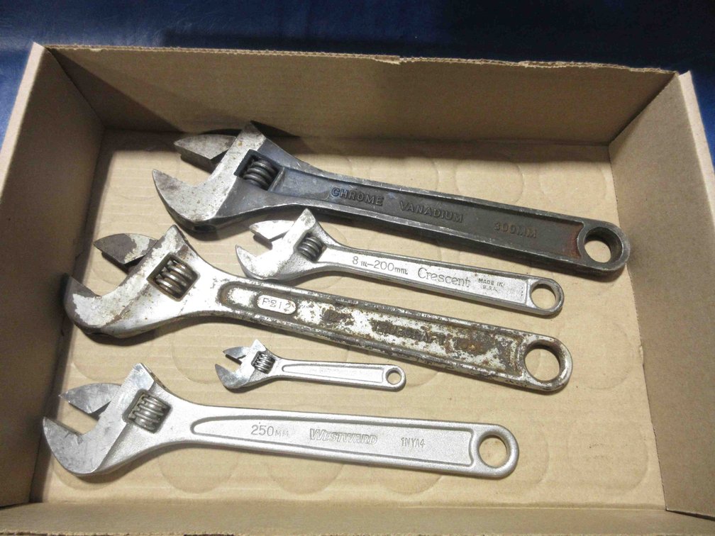 (5) Adjustable wrenches