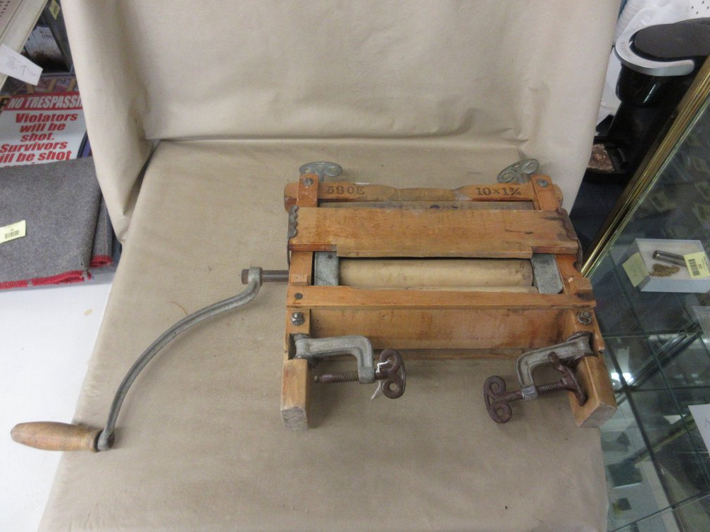 Vintage Royal wooden wringer washer top