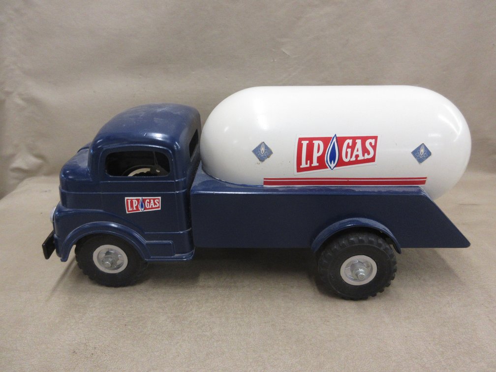 Structo cast metal and plastic LP Gas truck