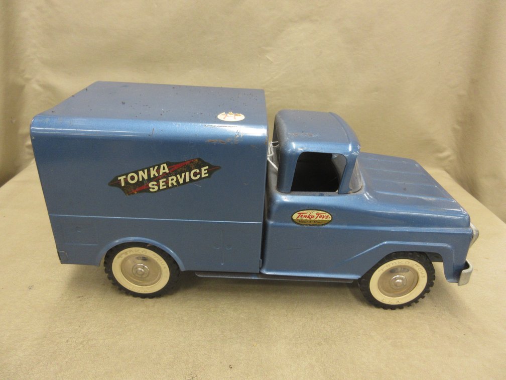 Tonka pressed steel pickup truck with Service box