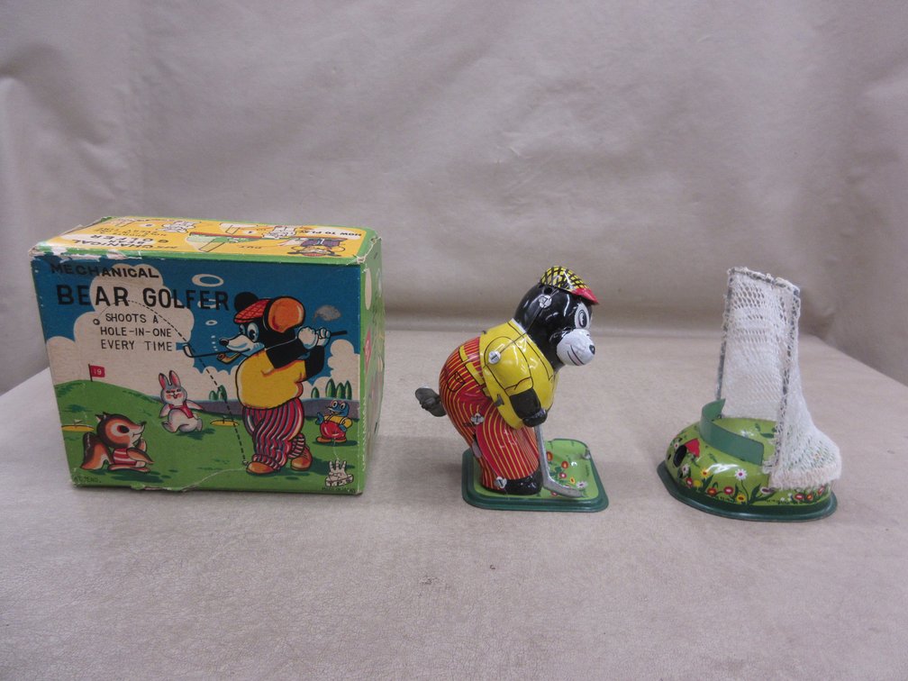 T.P.S. tin litho Mechanical Bear golfer