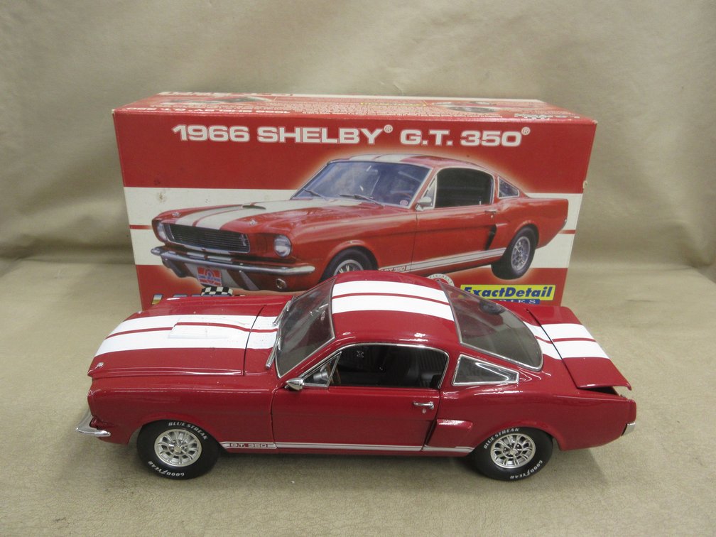 Lane Collectibles die cast 1966 Shelby G.T. 350 car
