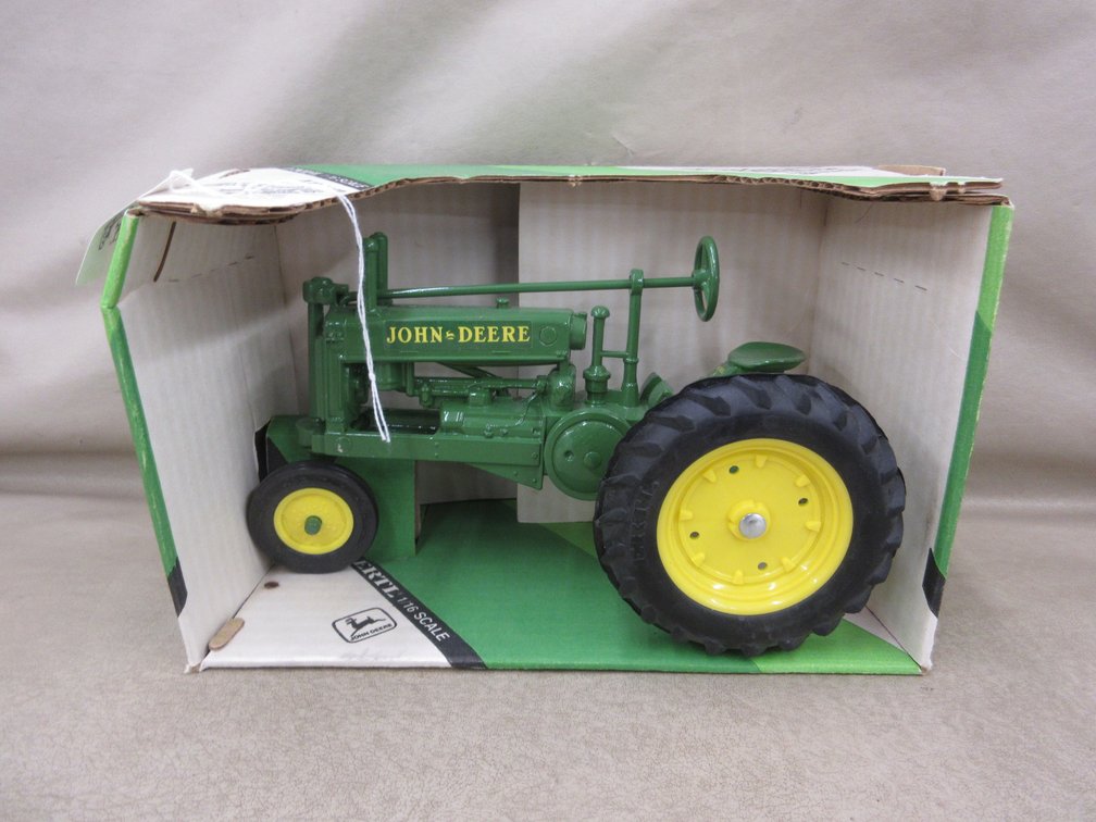 Ertl die cast 1934 John Deere Model A toy tractor