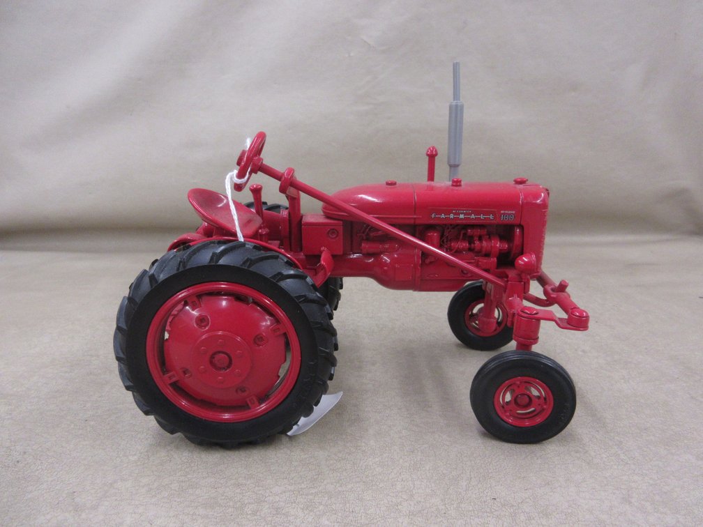 Ertl die cast Farmall 100 toy tractor