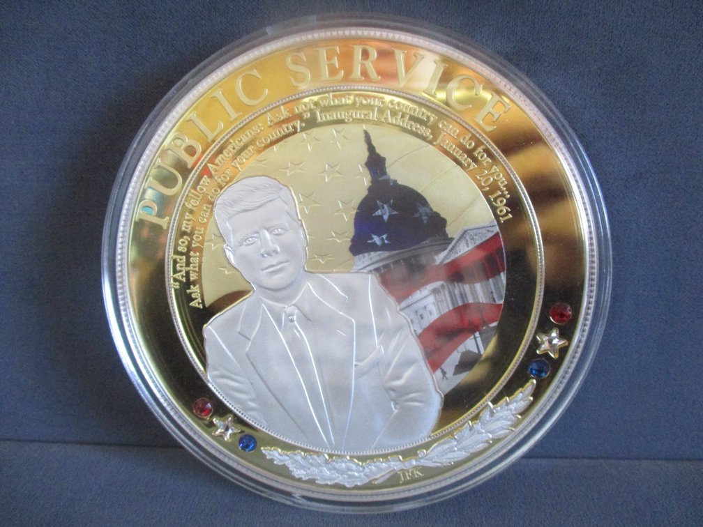 American Mint Jumbo Coin 4"W gold-plated collectible