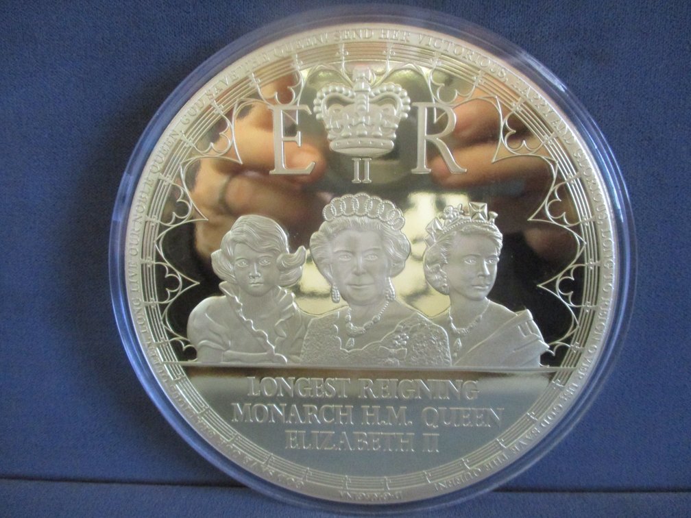 American Mint Jumbo Coin 4"W gold-plated collectible