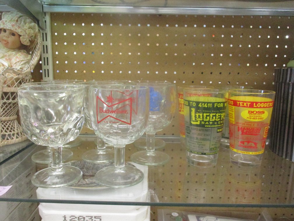 Beer glass group