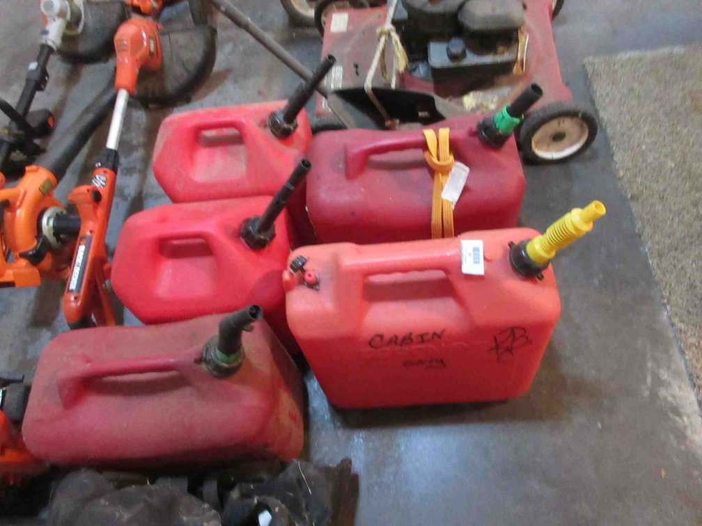 (5) Plastic gas cans