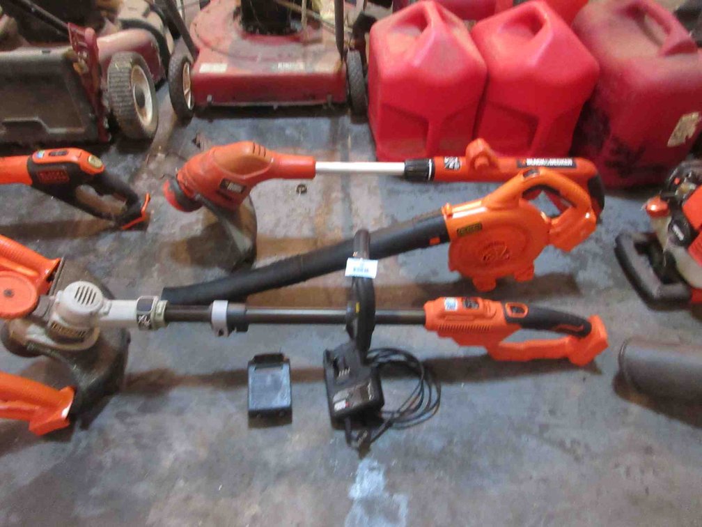 Black & Decker yard tool group