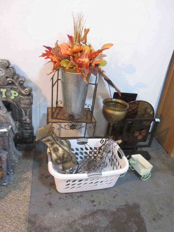 Group of metal home decor