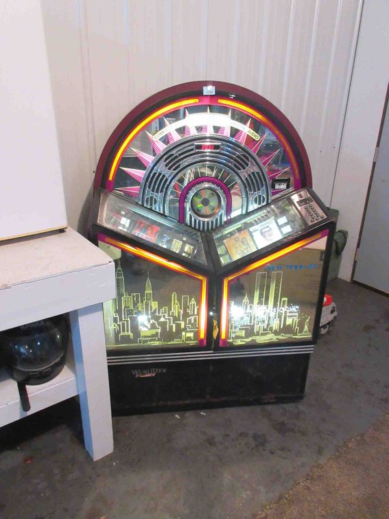 Wurlitzer compact disc CD jukebox (needs some work)