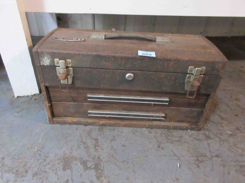 Craftsman 20" metal tool box with contents