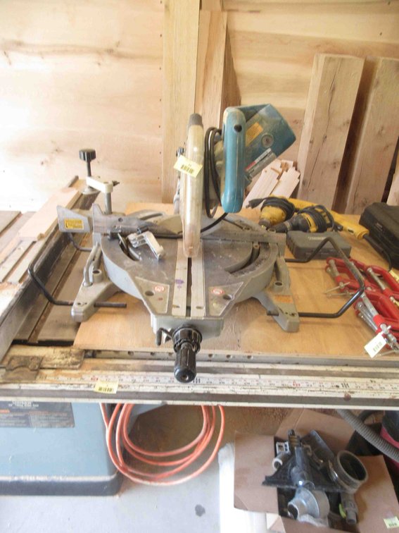Makita 10" compound sliding miter saw