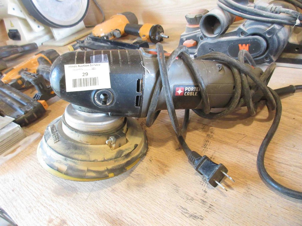 Porter Cable 6" variable speed sander