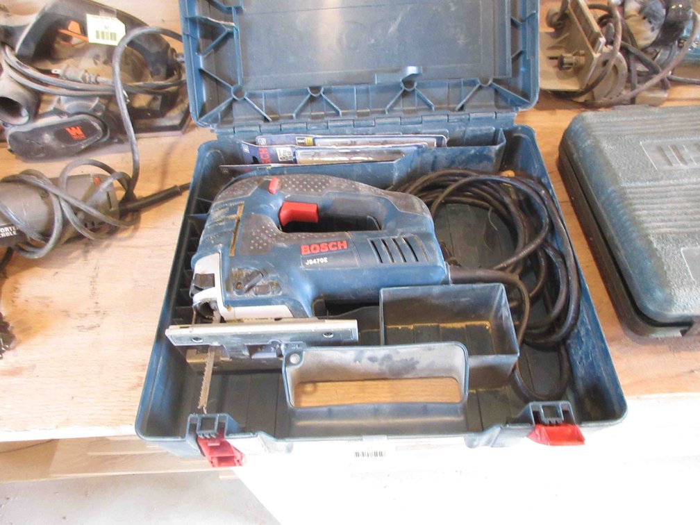 Bosch jigsaw with blades