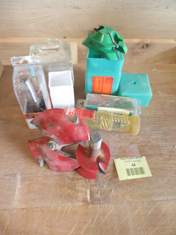 Group of router bits