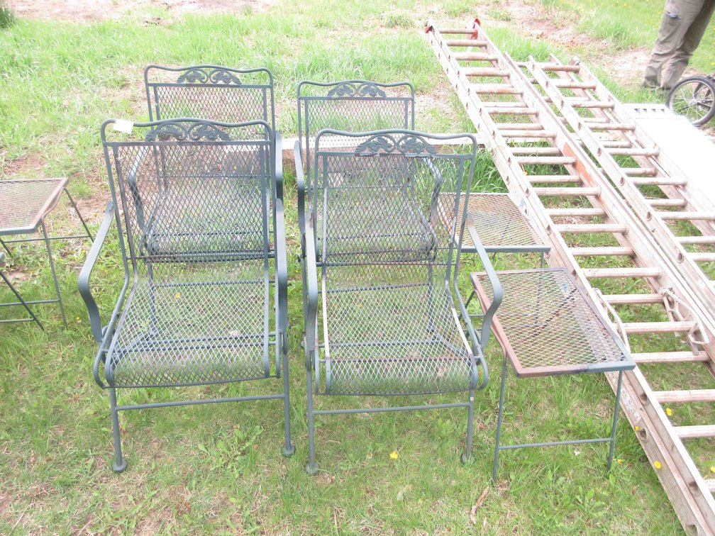 Green metal patio set