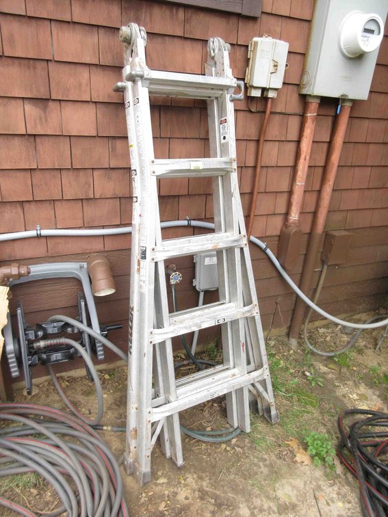 Keller 22ft aluminum multi fold ladder
