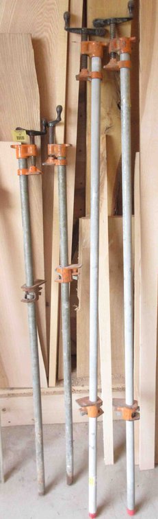 (4) Pipe clamps