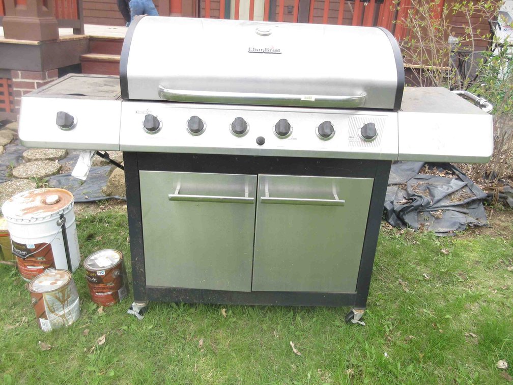Char-Broil 6-burner propane grill