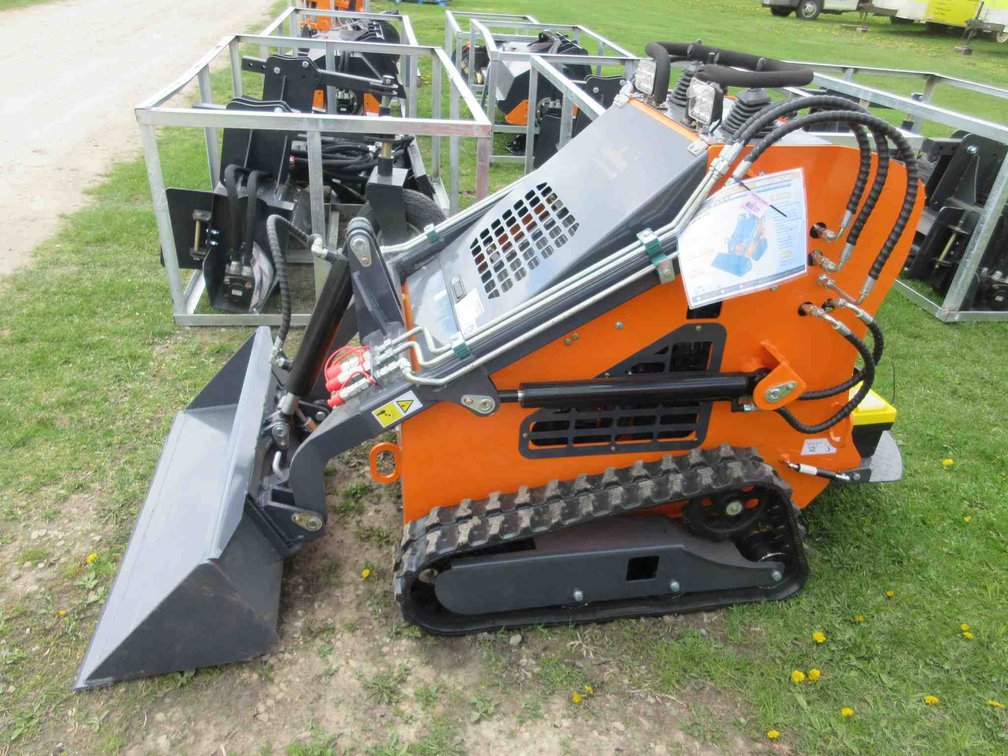 Land Honor mini skid steer loader