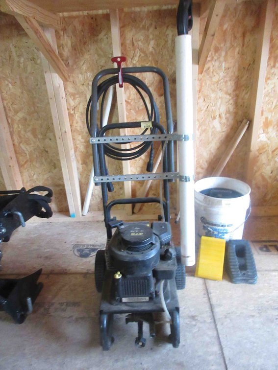 Brute gas pressure washer