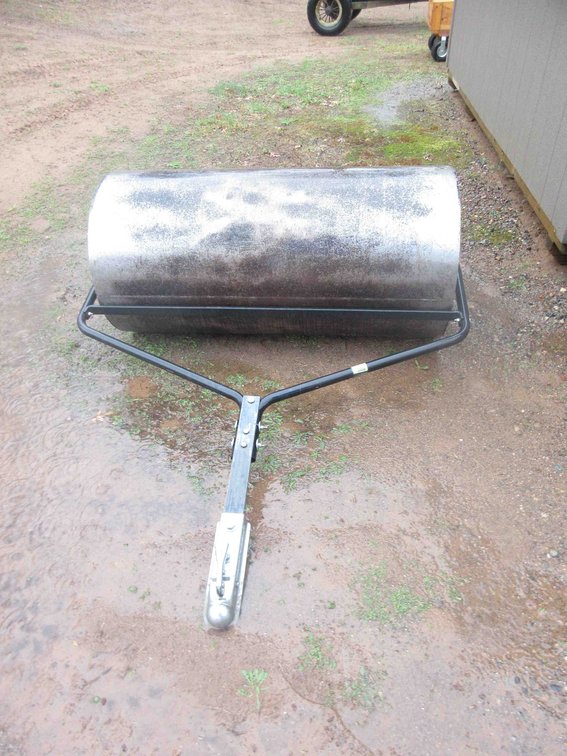 Steel lawn roller