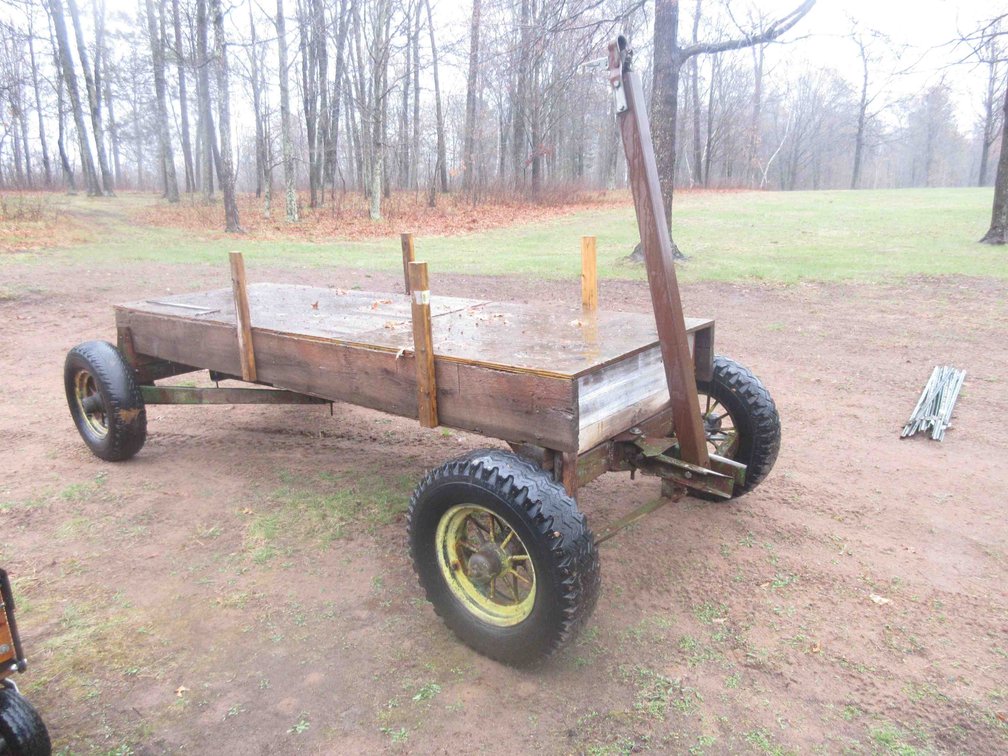 4-Wheel running gear with wood deck