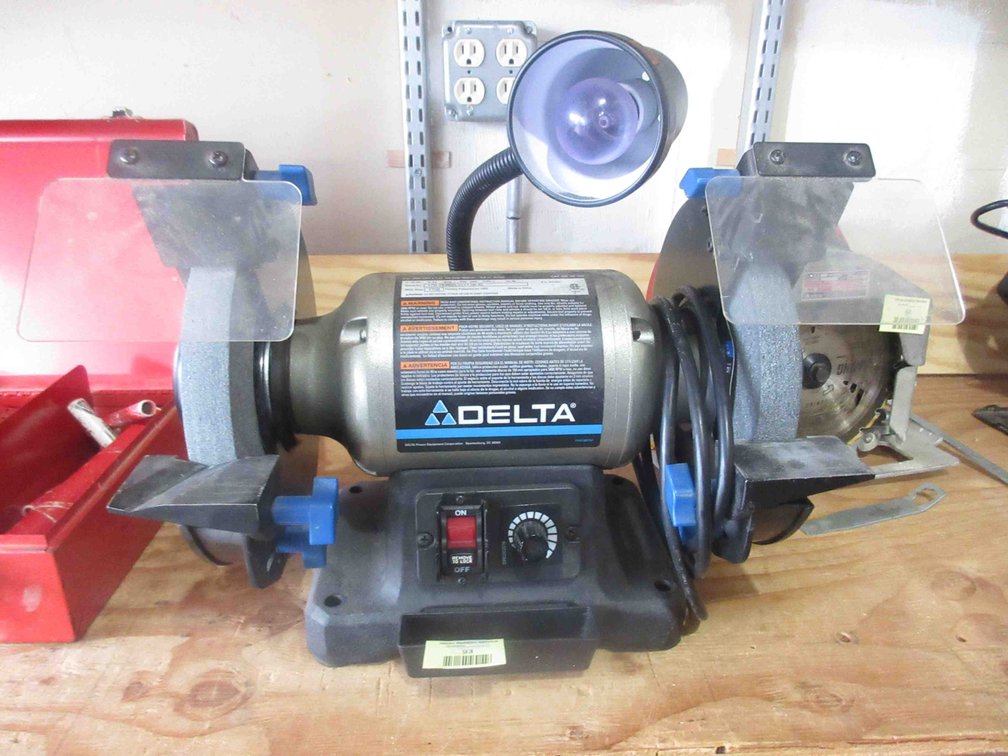 Delta 8" bench grinder