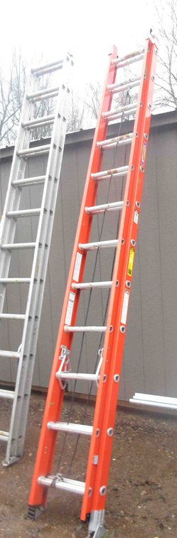 Werner 24ft fiberglass extension ladder