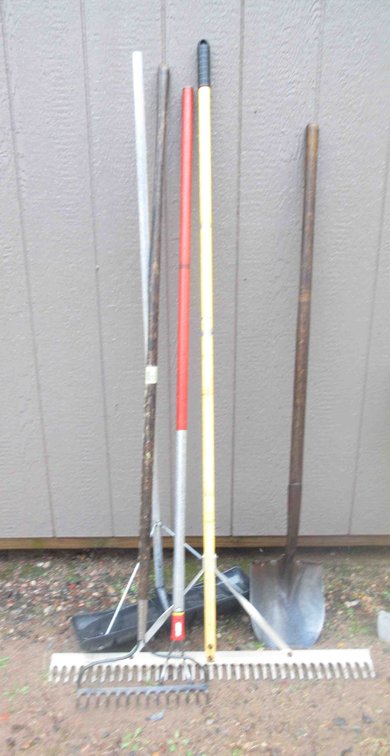 Yard tool group