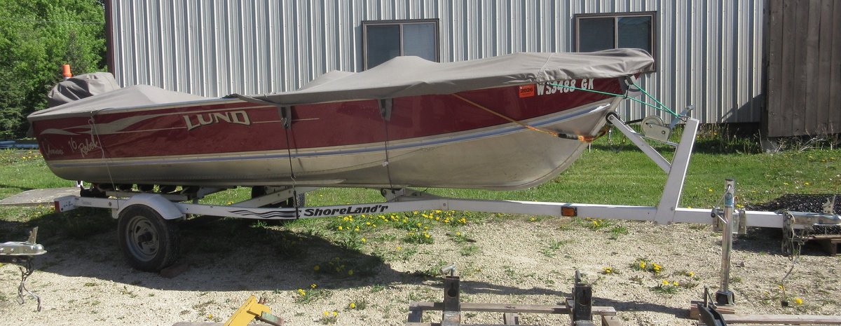 2002 Lund Adventure 16 Rebel aluminum boat  16' (has title)