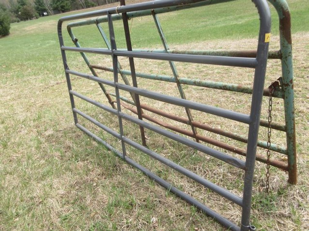 (1) 6-Rail stock gate