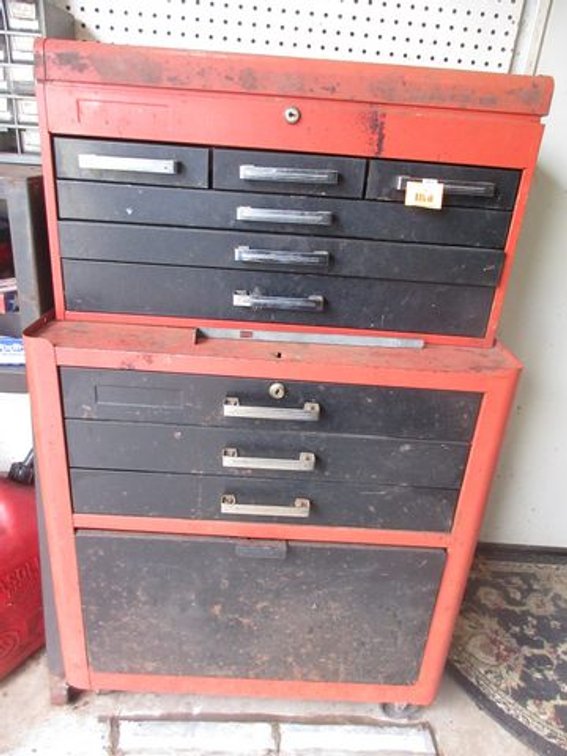 Rolling tool chest