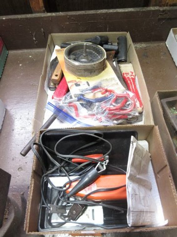 (2) Flats of tools