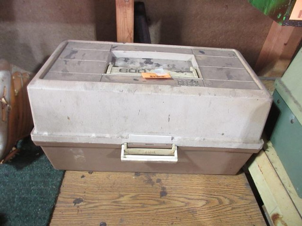 Rebel 16.5" plastic tackle box with contents