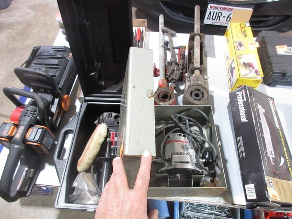 (2) Power tools