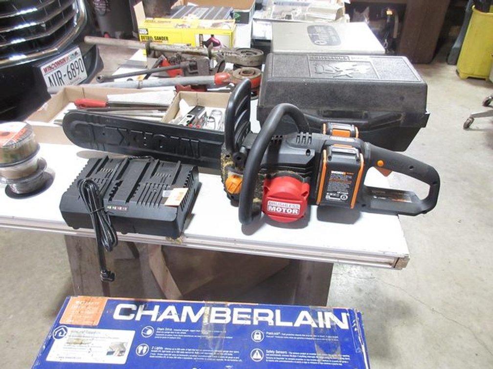 Worx 40V cordless chainsaw
