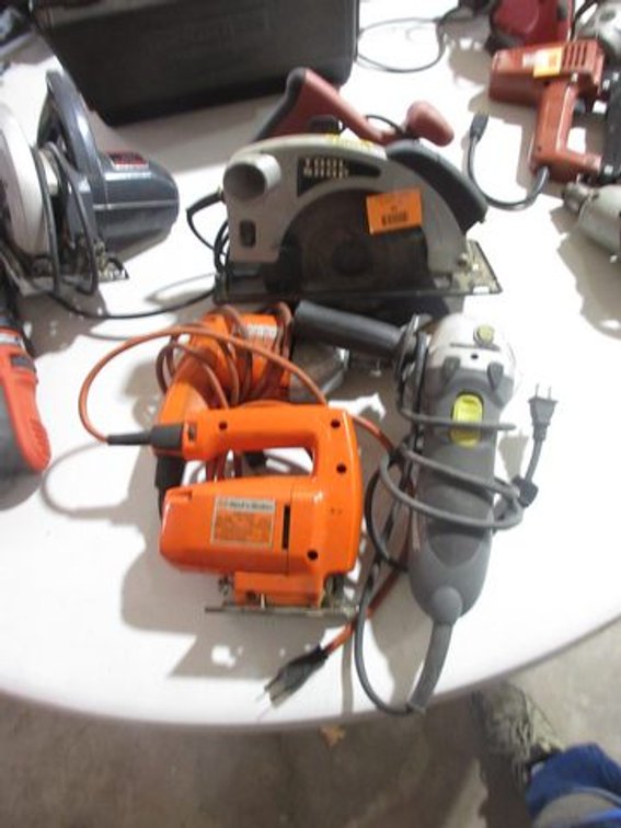 (4) Power tools