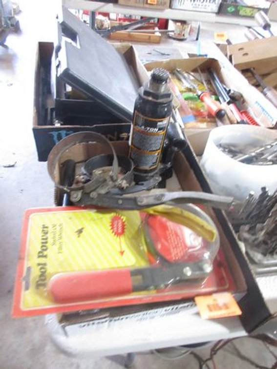 Flat of tools
